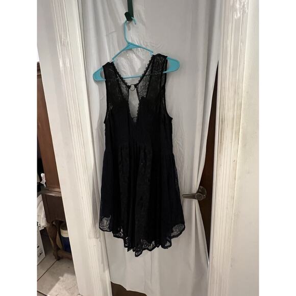 Free People Don't You Dare Lace Mini Dress in Black Combo Sz M Boho Goth Witchy - Picture 2 of 13
